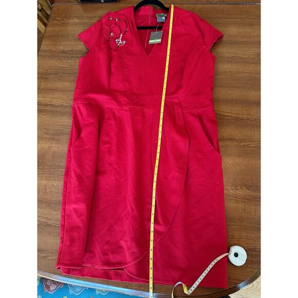 Taylor Embellished Shoulder Dress‎ size 18W Red with Pockets - Picture 12 of 13